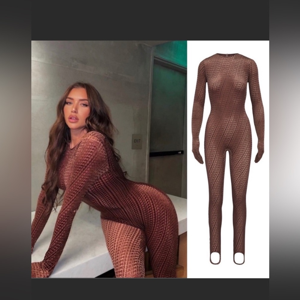 SKIMS BY KIM K FULL BODY SUIT LOGO VELVET